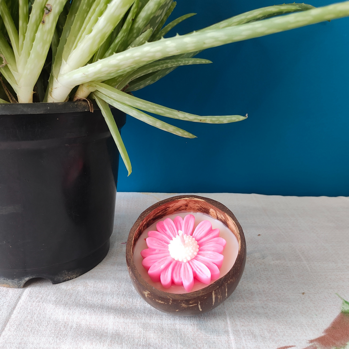 Cocunut Shell Scented Candles with Flower Design